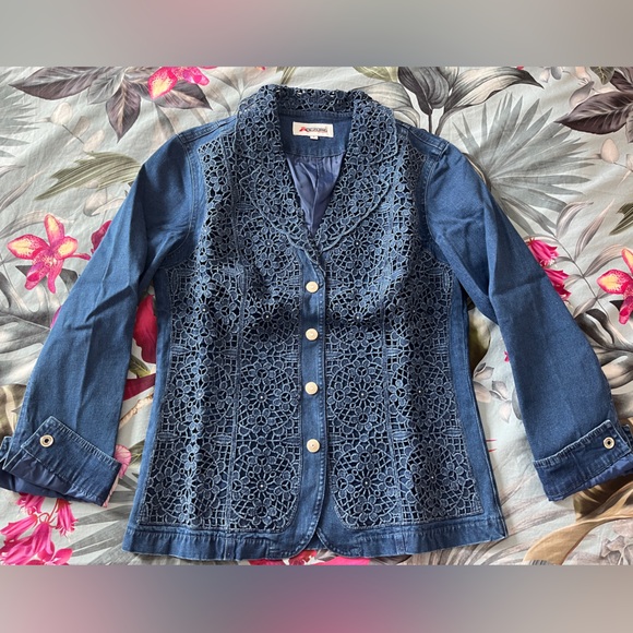 Denim jacket - Picture 2 of 8